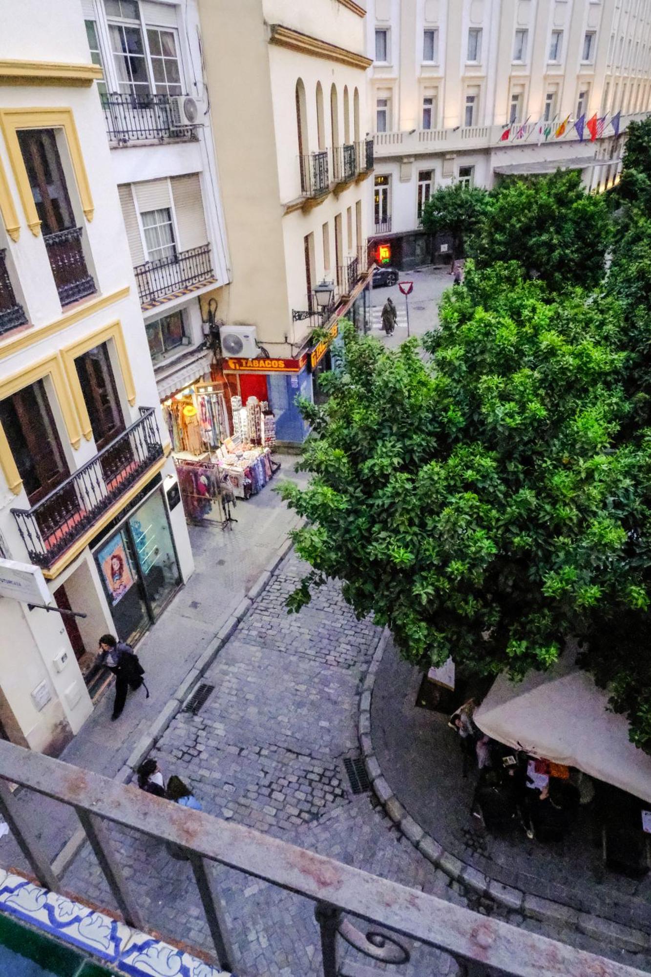 Apartamentos San Roque セビリア エクステリア 写真
